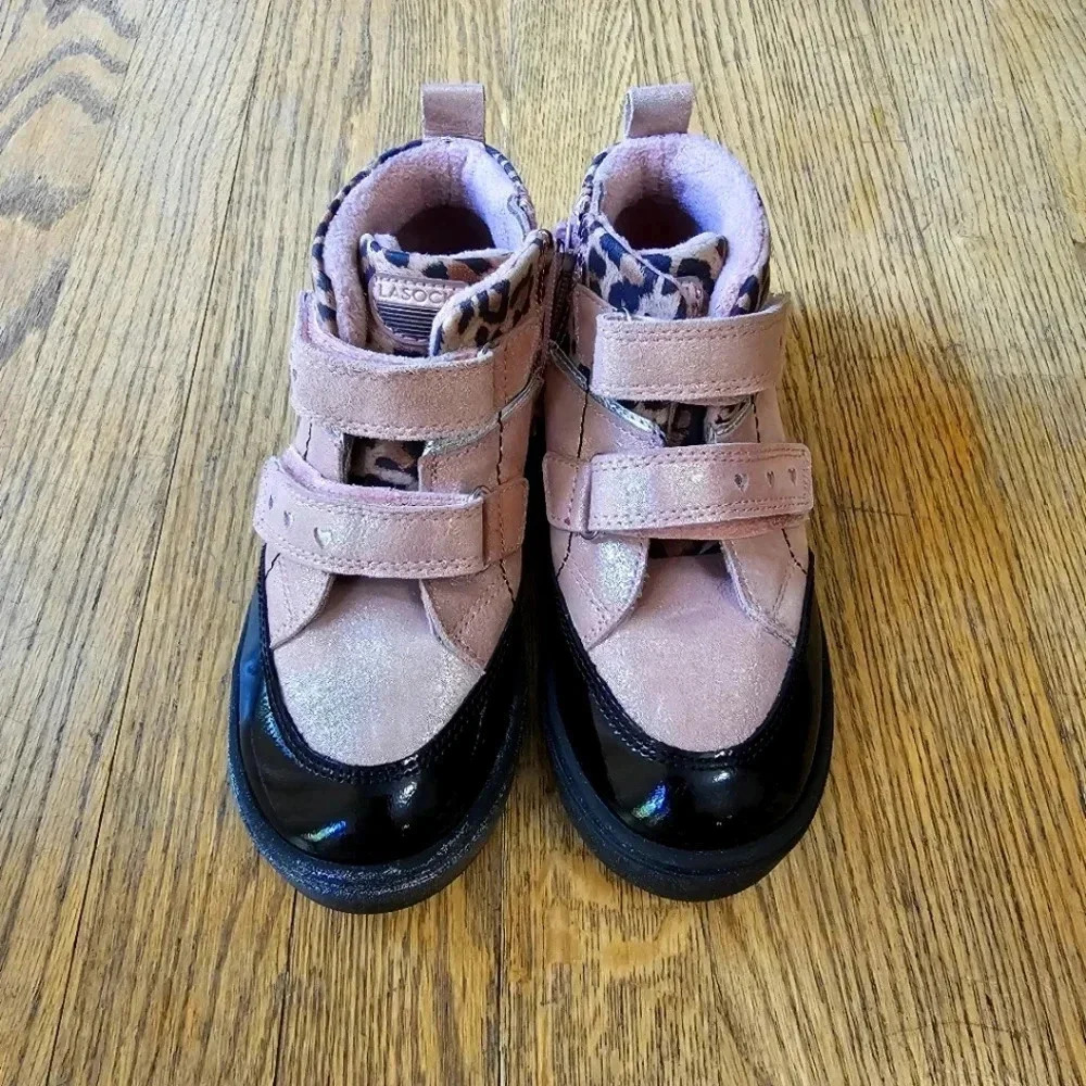 NEW! Girls high top winter booties pink and black patent size EU31, US13/13.5